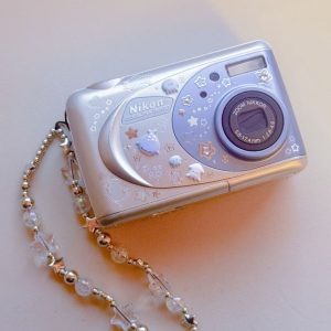 Máy ảnh 2006